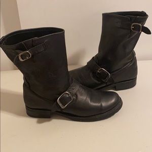 Frye Veronica Short Boots